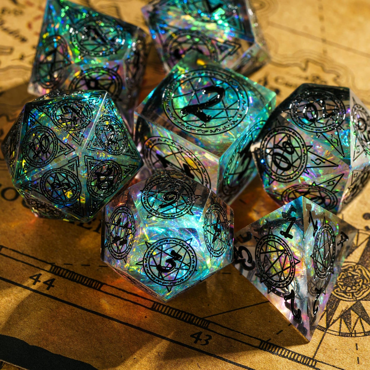 Cusdie 7-Die Sharp Edges D&D Dice Set — Magic Circle Pattern Polyhedral Dice for TTRPGs
