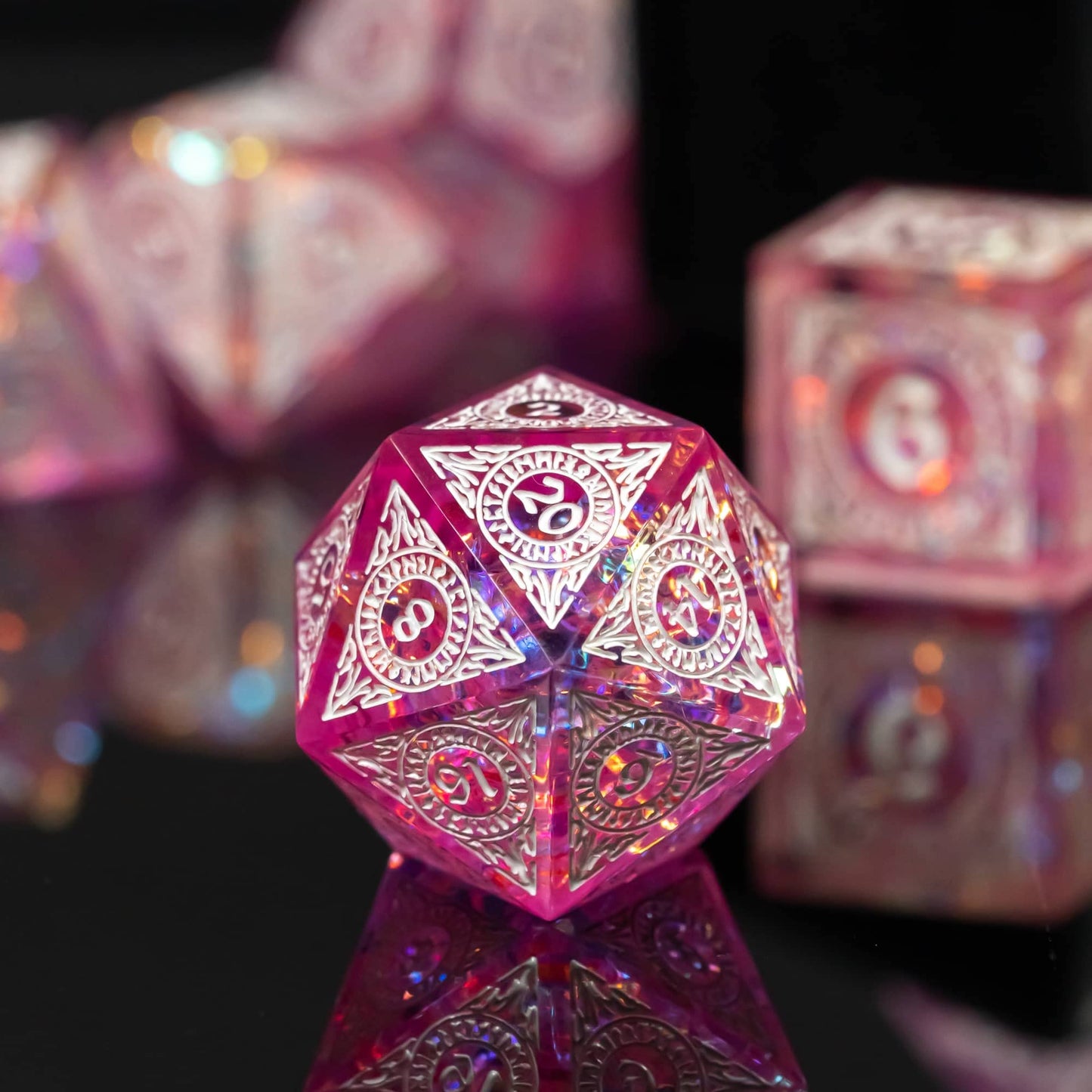 Cusdie 7-Piece Pink DND Dice Set – Sharp Edges, Handcrafted Rune-Inspired Resin Dice