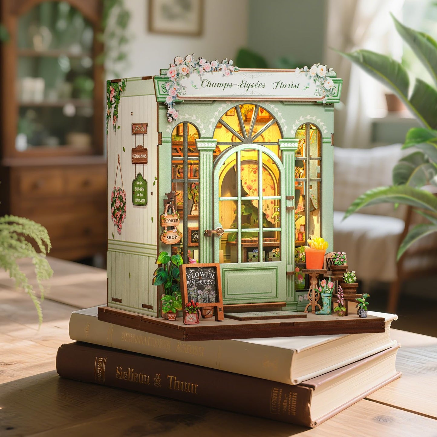 CUTEBEE Book Nook Kit – DIY Miniature Dollhouse & Illuminated Booknook for Teens & Adults