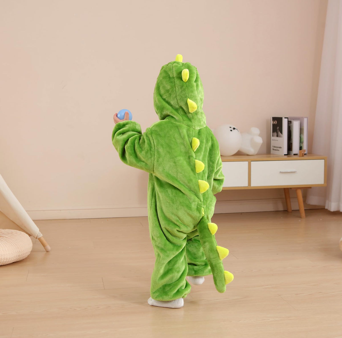 CuteOn Dinosaur Toddler Onesie – Soft Flannel Baby Romper for Winter (3–6 Months)