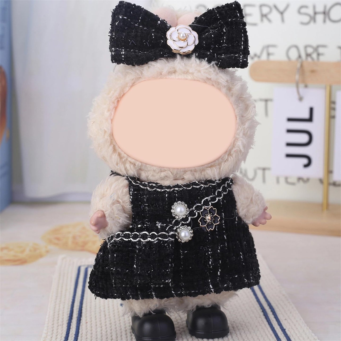 CZZLYJ Six-Pack Doll Clothes for LABUBU 17cm Doll – Designer Outfits with Hats & Accessories