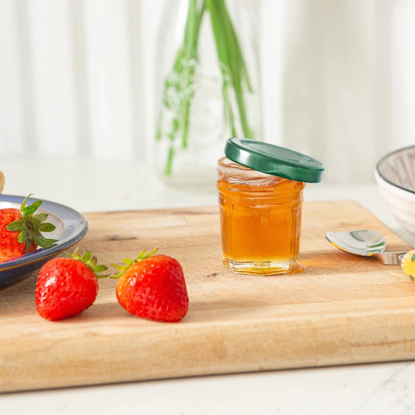 30ml Glass Jam Jars with Lids - Pack of 6