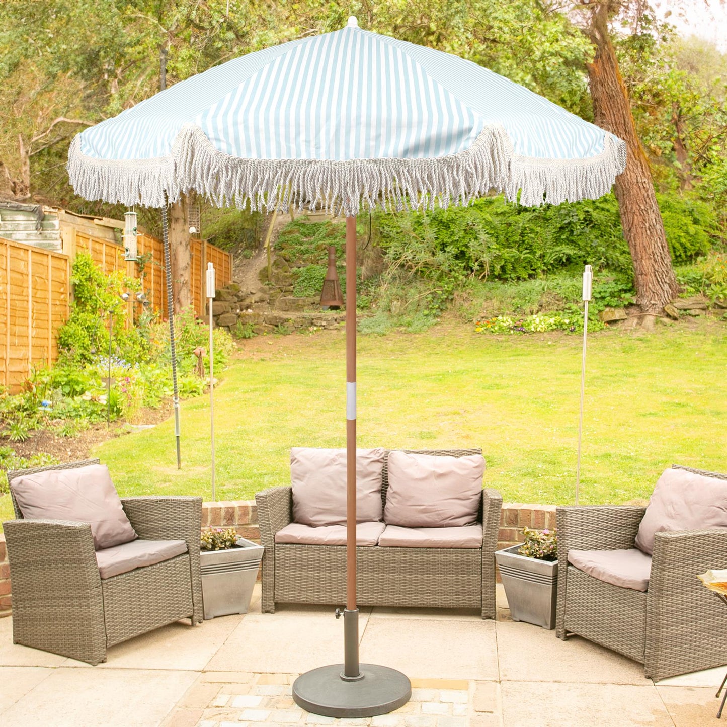 1.4M Tassel Fringed Wooden Garden Parasol & Base Set