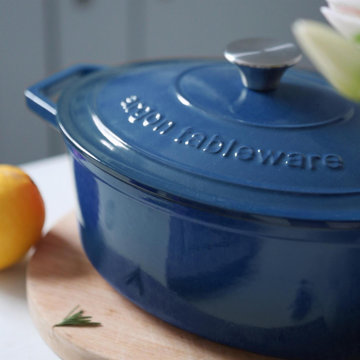 4.68L Dark Blue Oval Cast Iron Casserole Dish