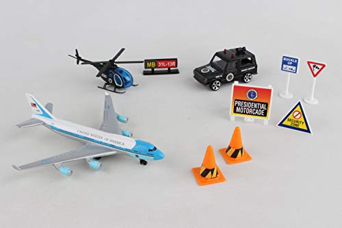 Daron Airforce One United States Airport Playset – Die-Cast Plane, Jeep, Helicopter & Signs