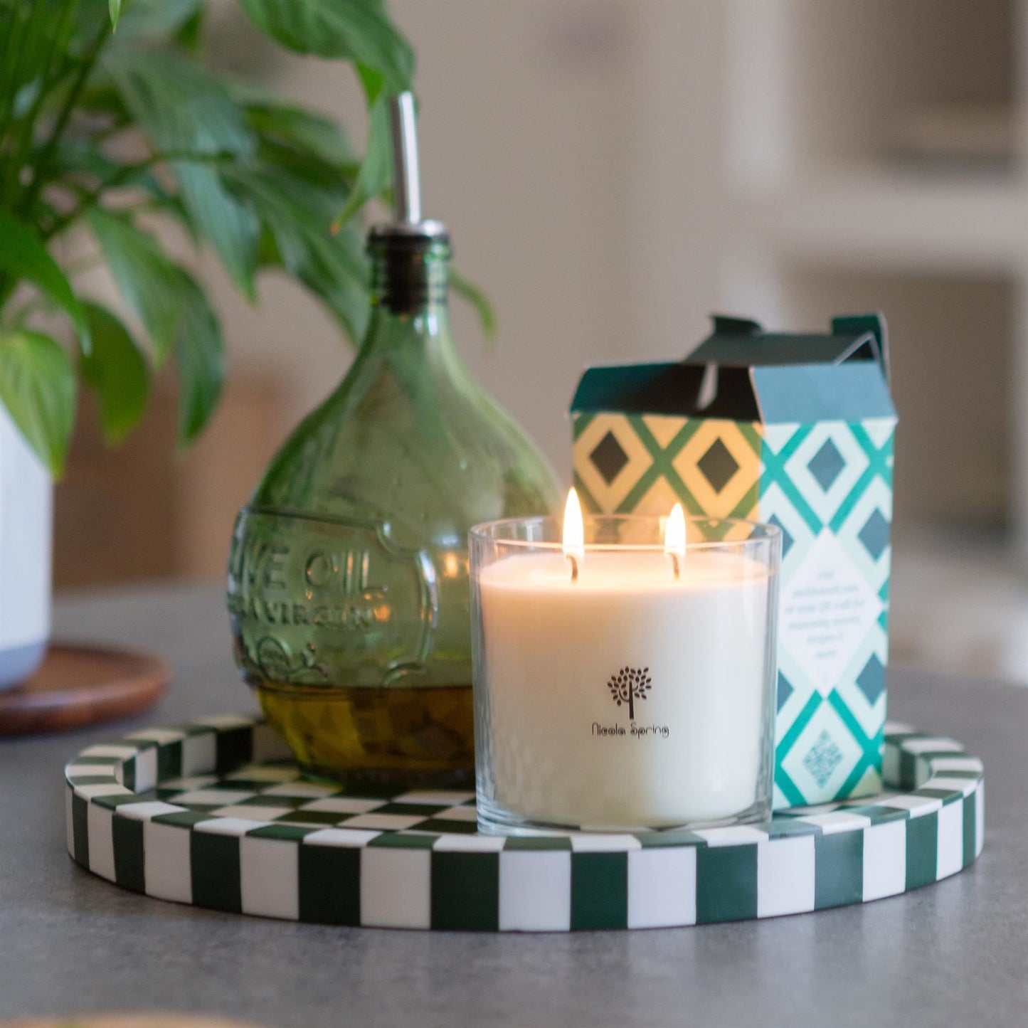 Soy Wax Scented Candle - 400g - Sage Retreat