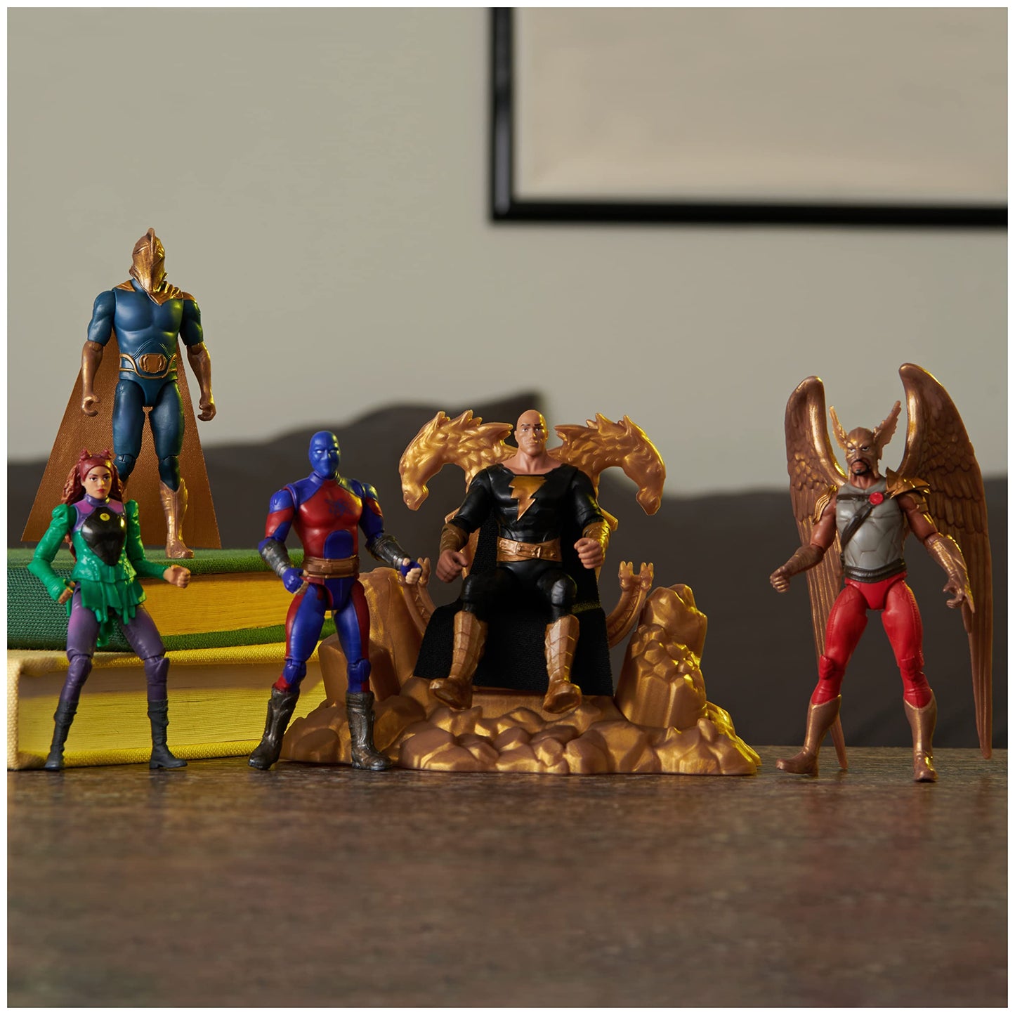 DC Comics Black Adam & Justice Society 4-Inch Figures with Exclusive Throne – Amazon Exclusive