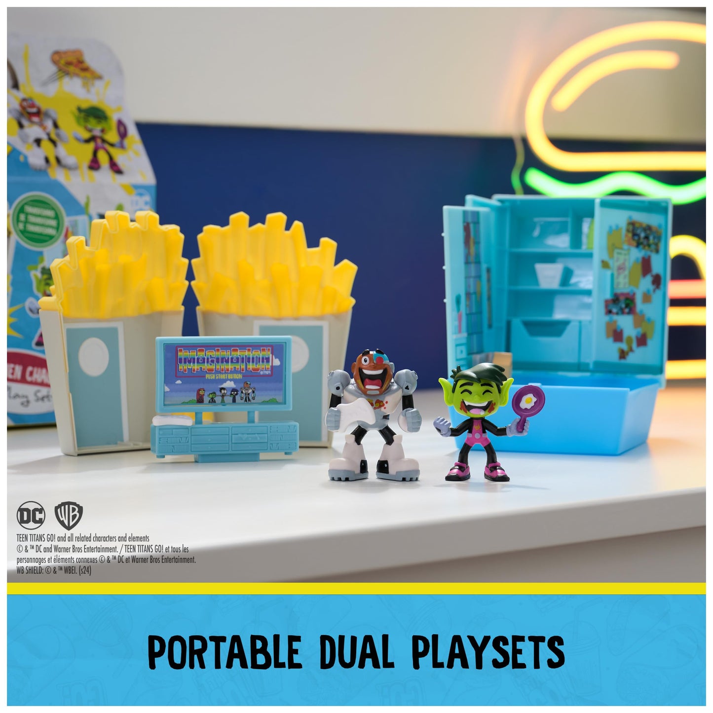 DC Comics Spin Master Teen Titans Go! Kitchen Chaos Dis-Play Set with Beast Boy & Cyborg – 4+ Playset