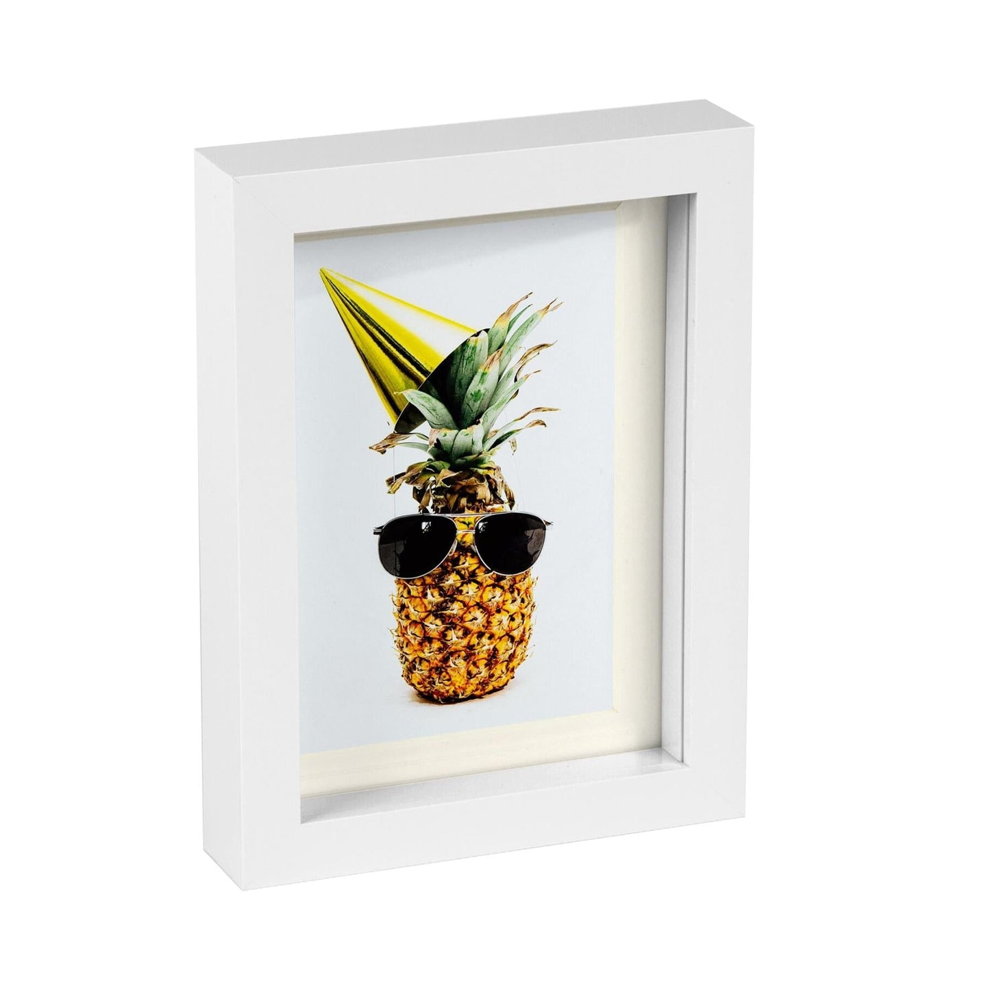 5" x 7" White 3D Box Photo Frame - with 4" x 6" Mount