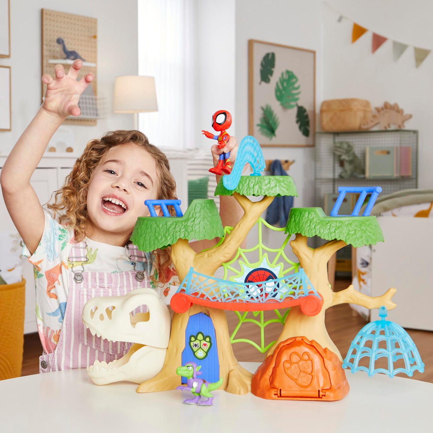 Spidey Dino-Webs Treehouse Playset – 4-Inch Spidey & Goblin Raptor, Ages 3+