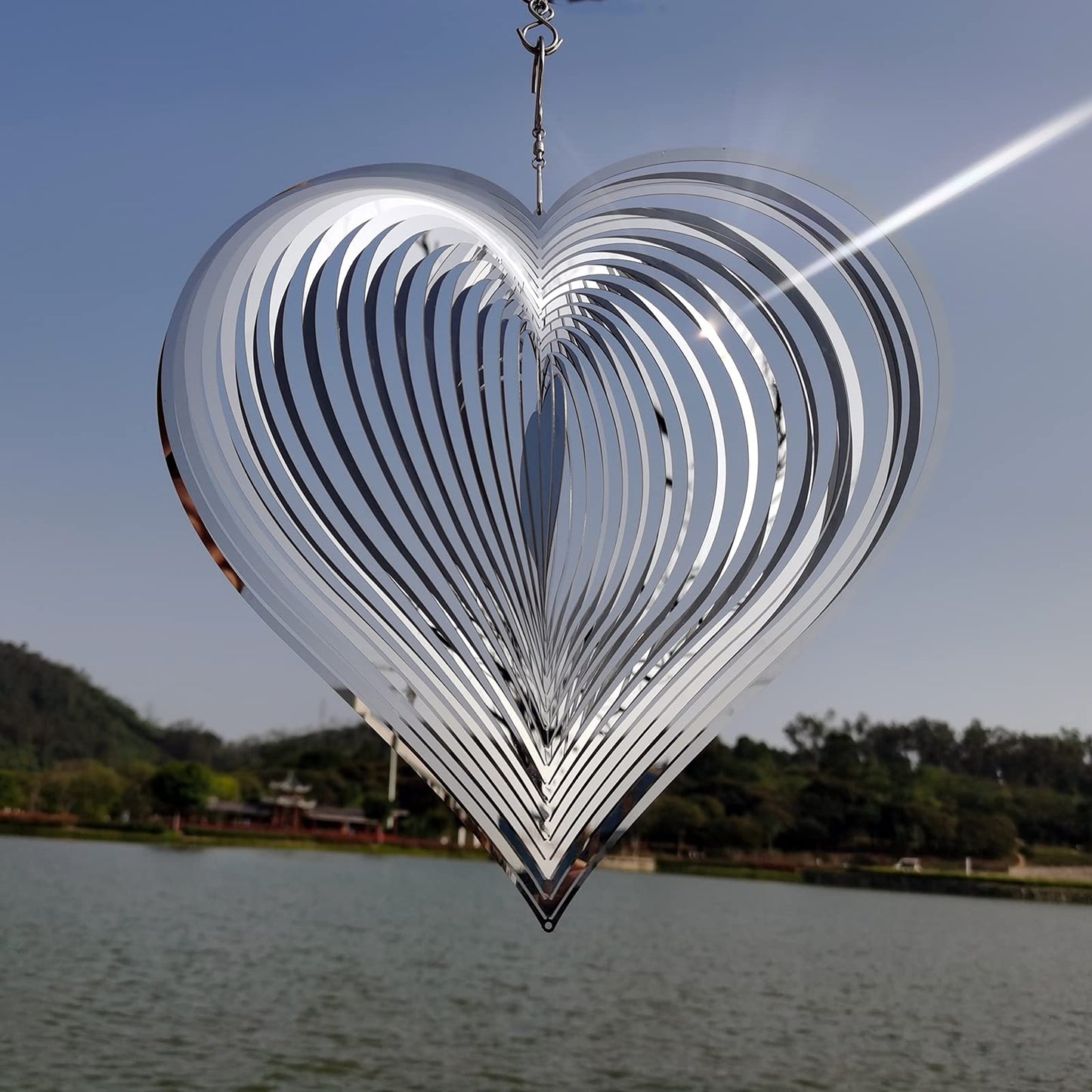 DJUAN Silver Heart Wind Spinner – Outdoor Metal Decoration for Yard & Garden