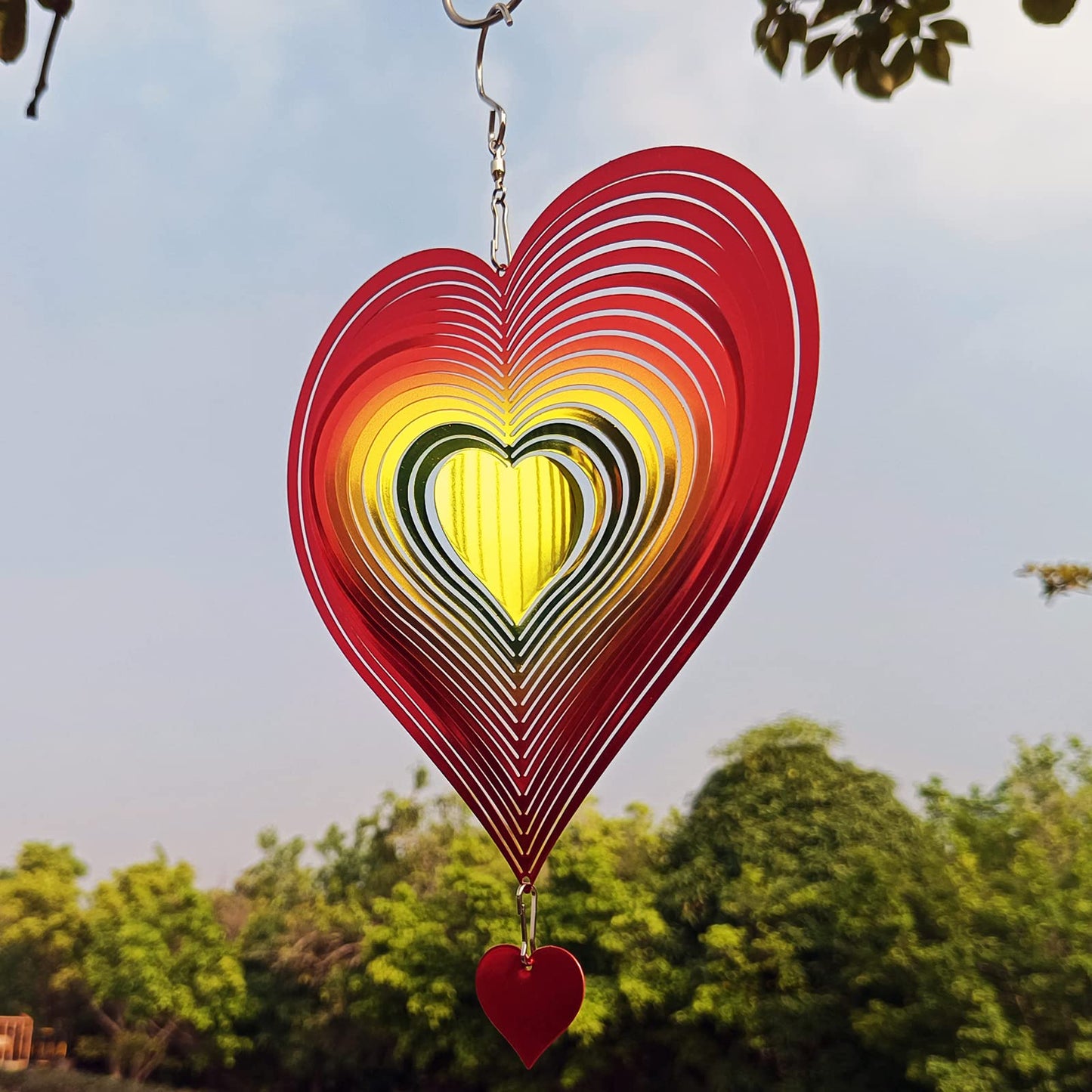 DJUAN Wind Spinner Red-Yellow Gradient Heart – 3D Stainless Steel Outdoor Garden Art