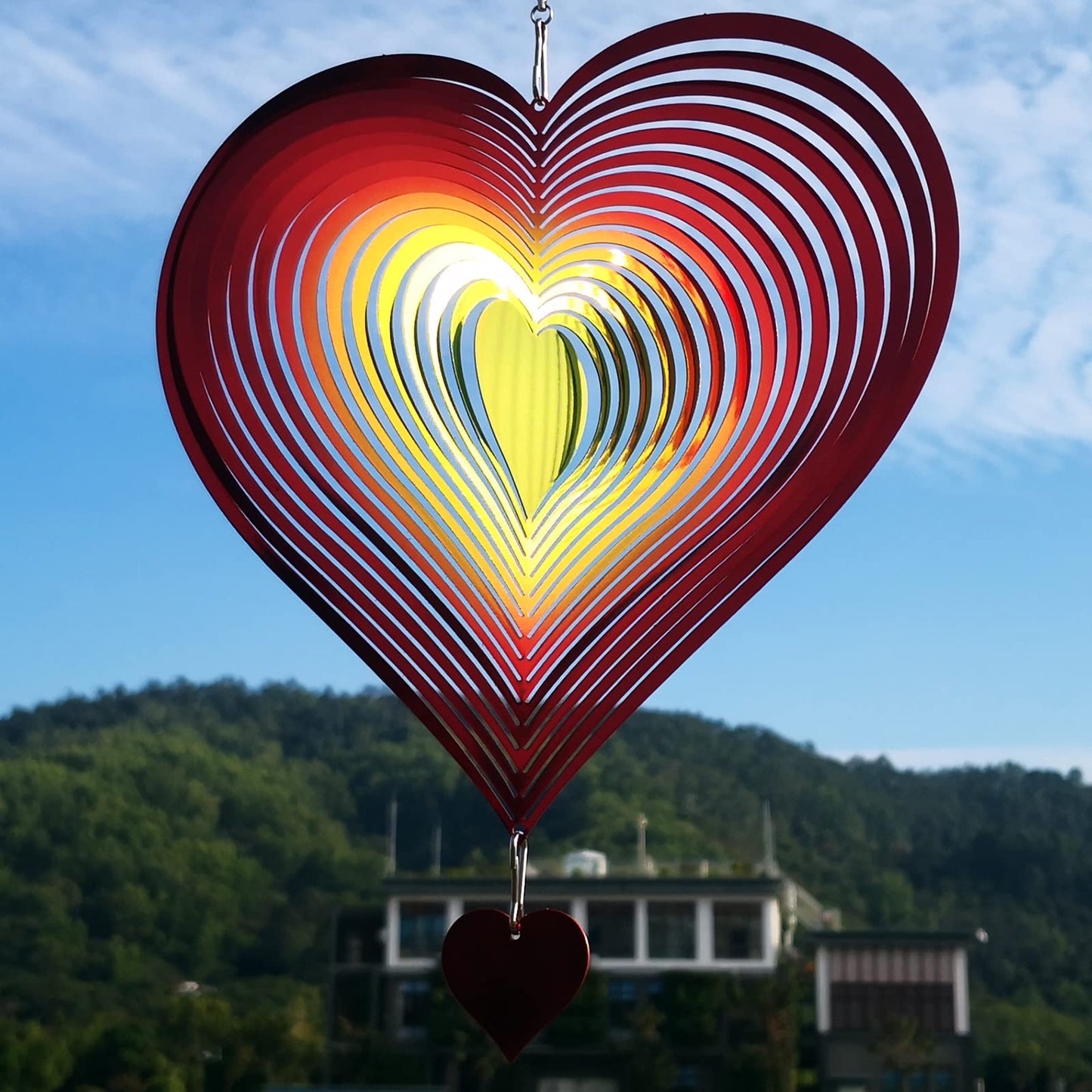 DJUAN Wind Spinner Red-Yellow Gradient Heart – 3D Stainless Steel Outdoor Garden Art