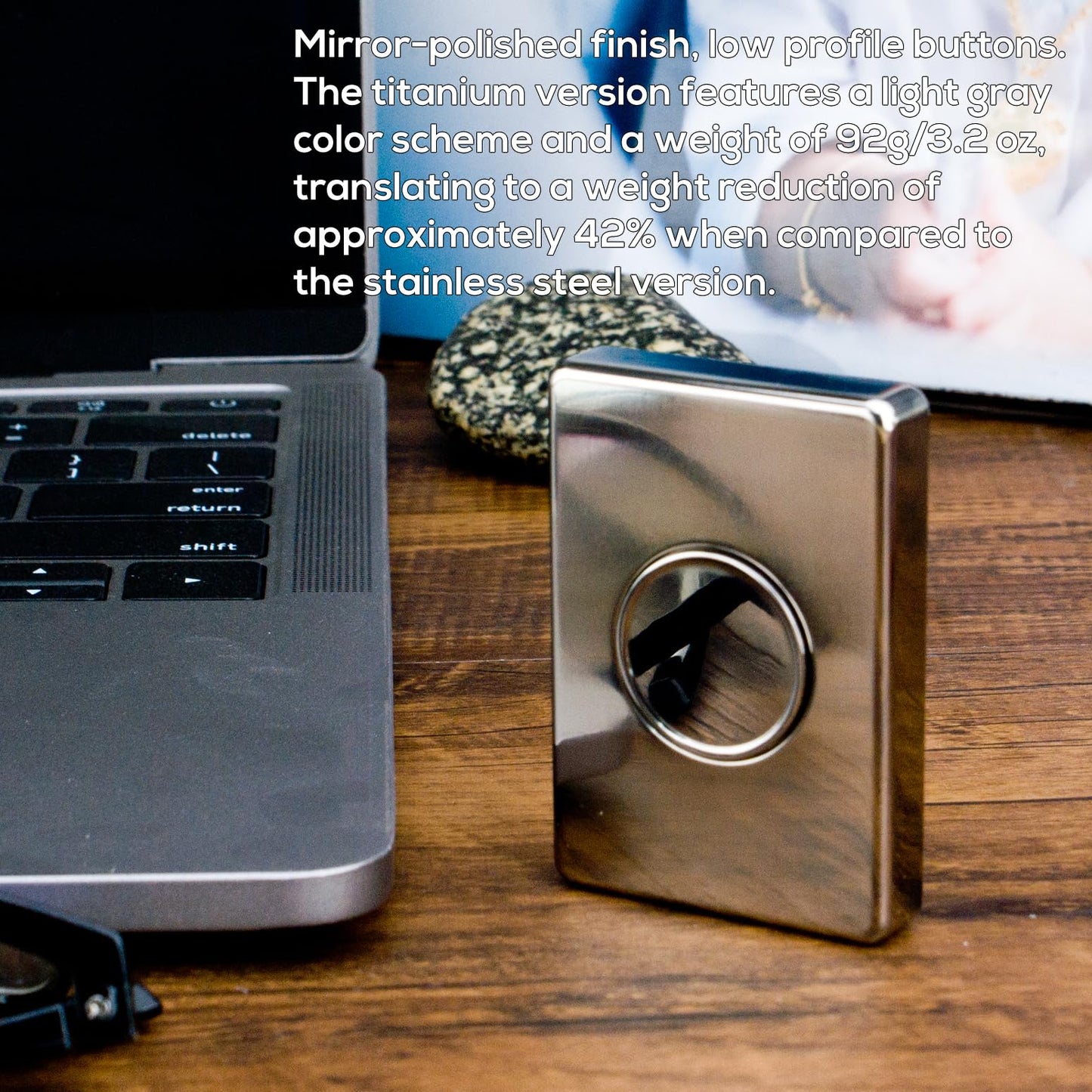 DjuiinoStar Premium Fidget Spinner — Titanium Mirror-Polished Brutalist Design | DFS-40T