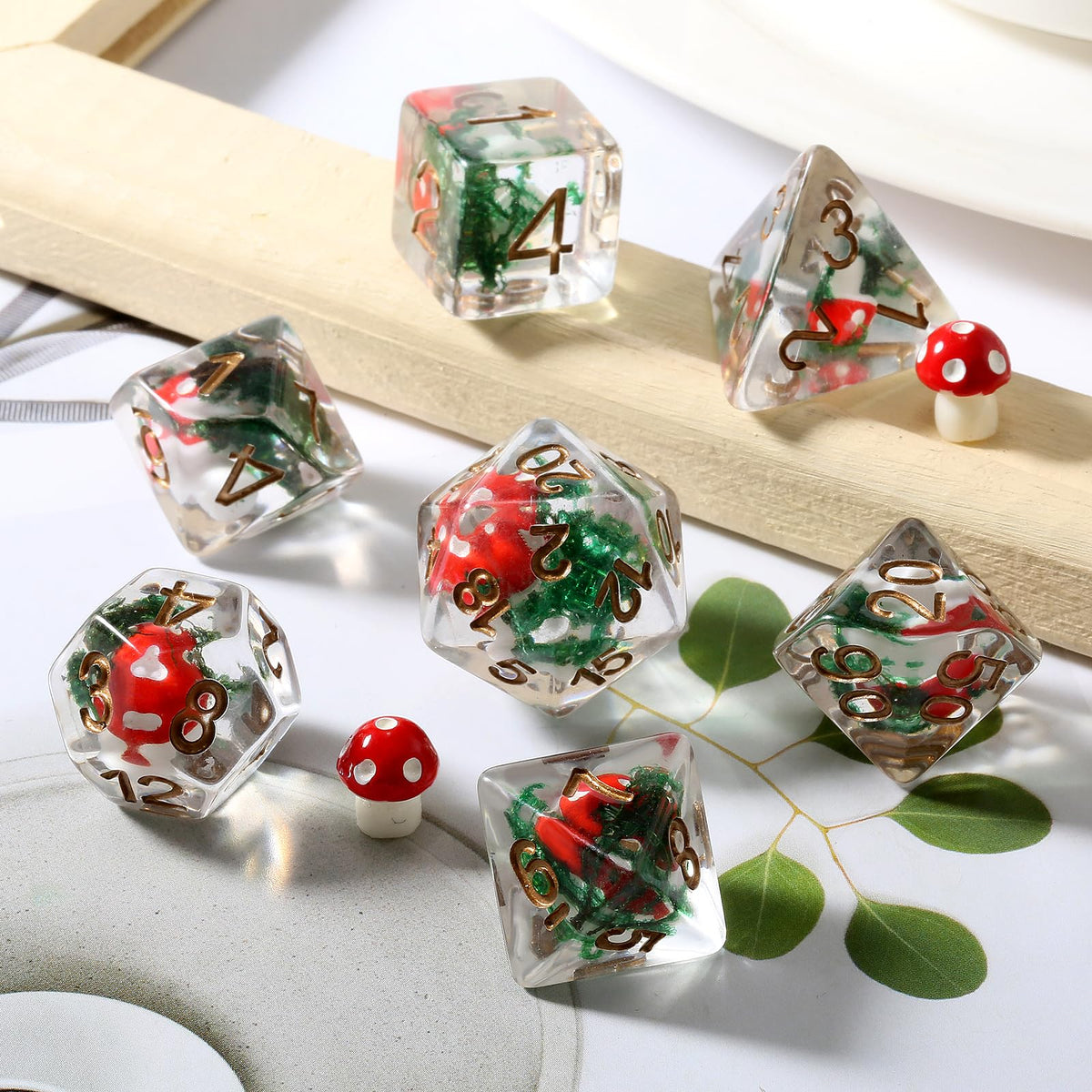 DNDND Mushroom Dice Set – 7-Piece Resin D&D Dice with Velvet Gift Bag
