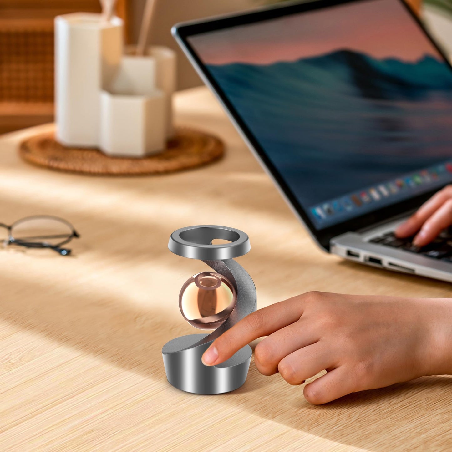 DOLASEV Kinetic Desk Toys – Spinning Metal Fidget for Office and Home (Grey Rose Gold)