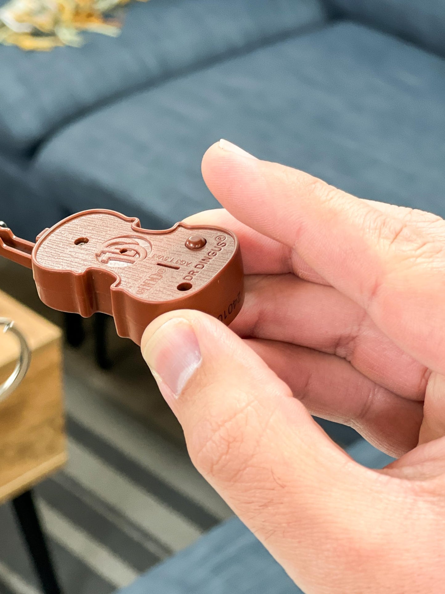 DR DINGUS World's Smallest Violin – Pocket-Sized Sad Song Keychain