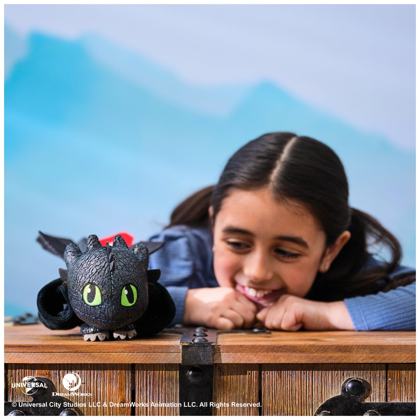 DreamWorks Dragons Toothless Plush — 12-Inch Hug & Flight Dragon Toy
