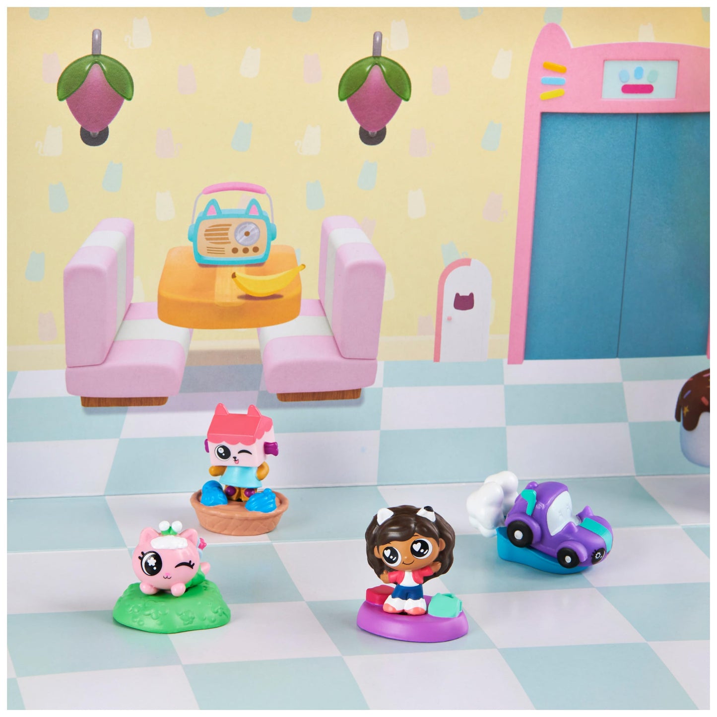 Gabby’s Dollhouse Meow-Mazing Mini Figures 12-Pack – Amazon Exclusive | DreamWorks