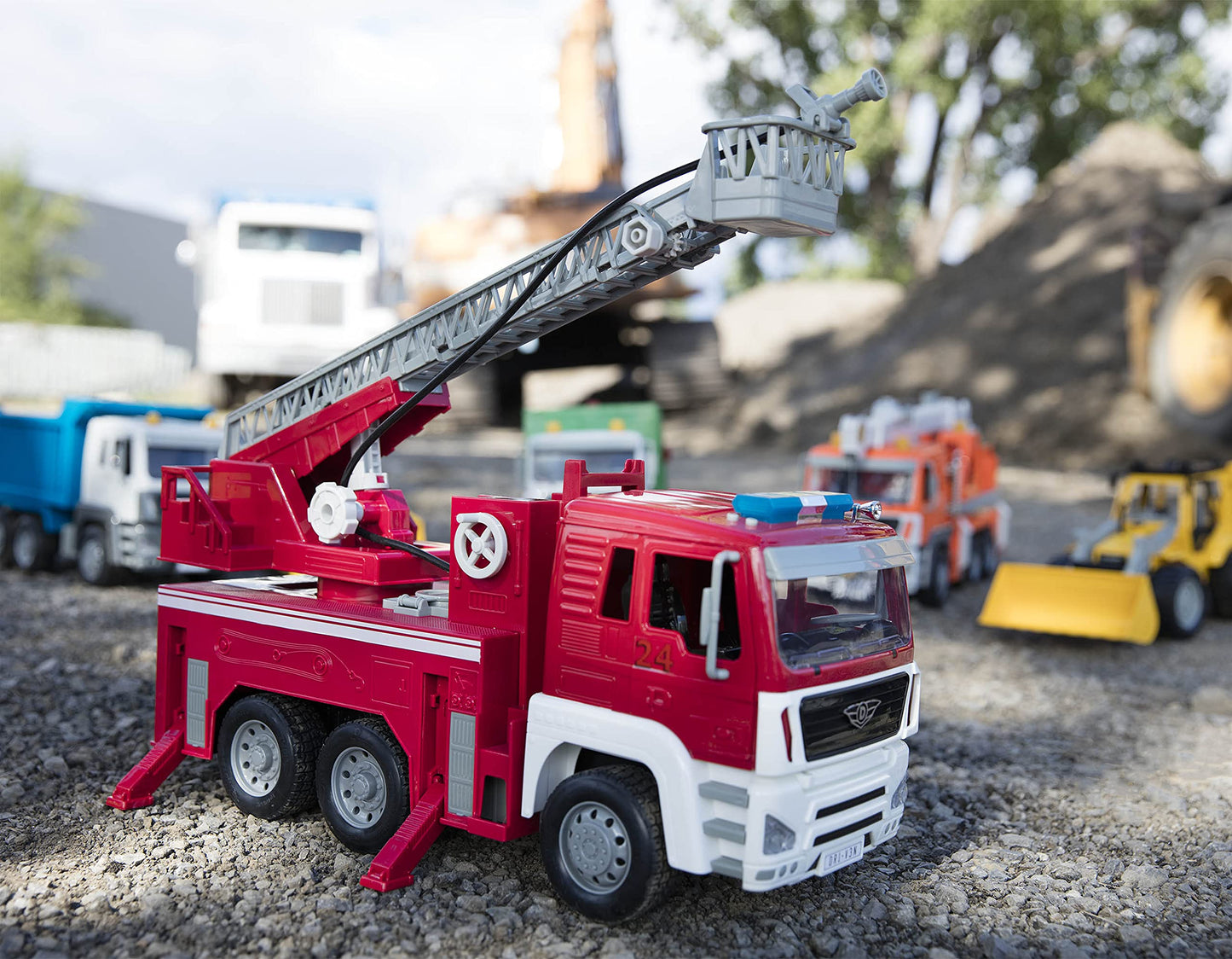 Driven by Battat 18-Inch Fire Truck – Lights & Sounds, Extending Ladder (3+)