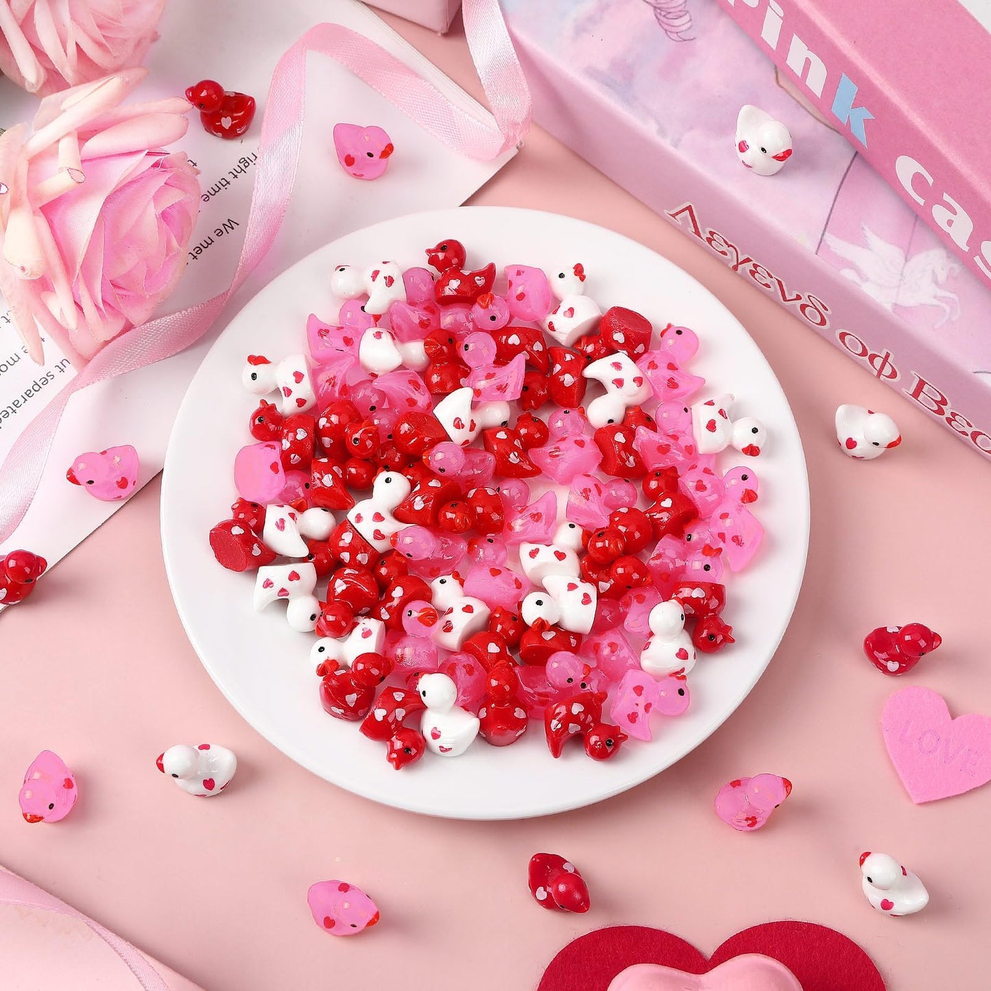 DTOFOOT 80Pcs Mini Valentines Resin Ducks — Red, Pink & White Tiny Ducks for Dollhouse & DIY Decor