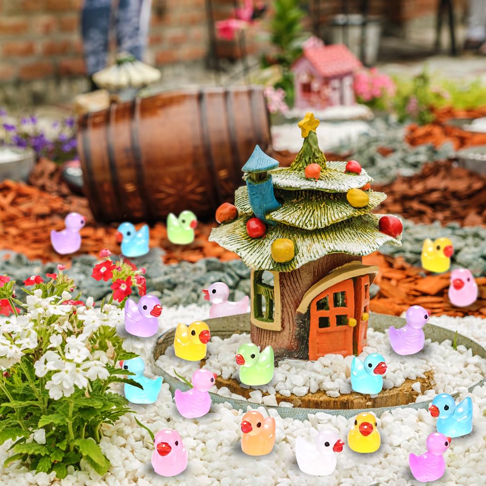 DULEFUN 200pcs Luminous Mini Resin Ducks – Glow in the Dark Dollhouse & Craft Decor