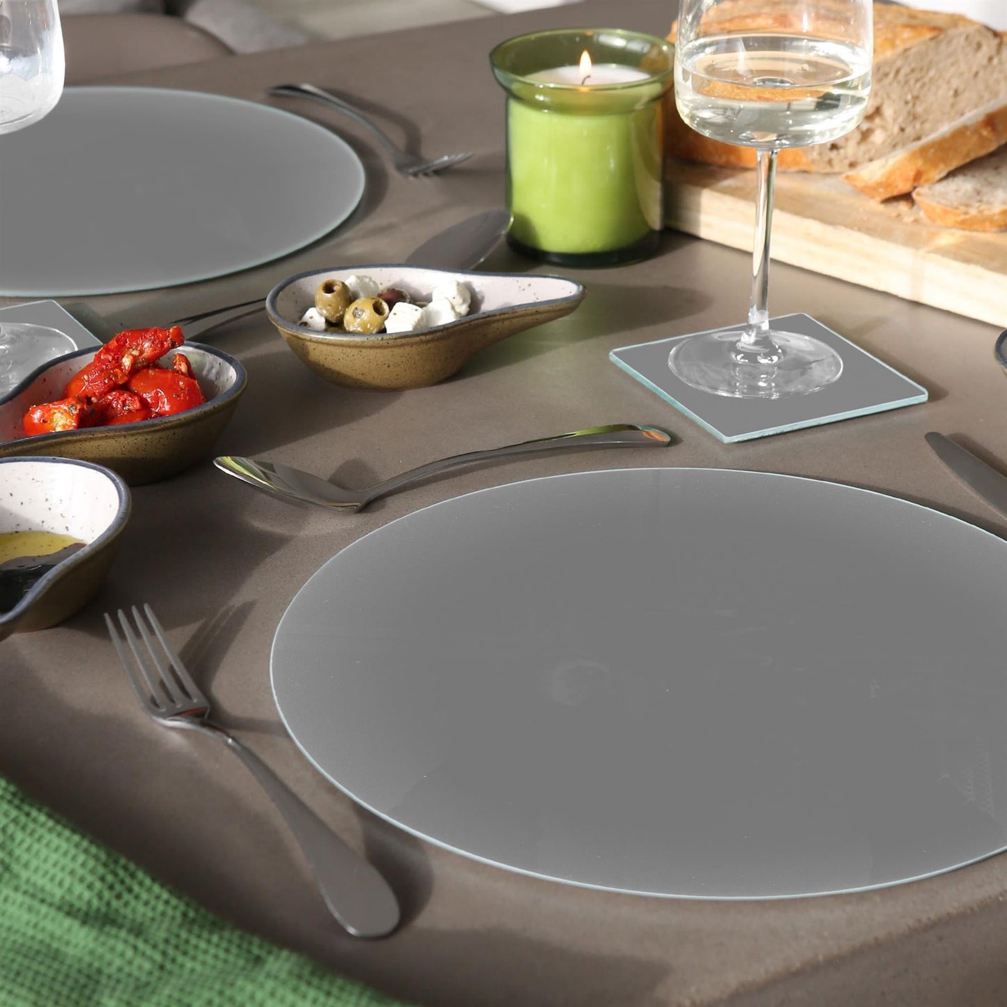 30cm Round Glass Chopping Board