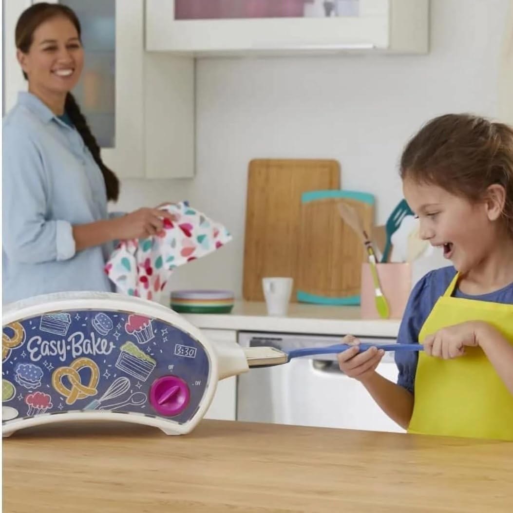 Easy Bake Ultimate Creative Oven Set with Pan & Spatula, Red Velvet & Strawberry Cake Mix, Pretzel Dippers & Apron