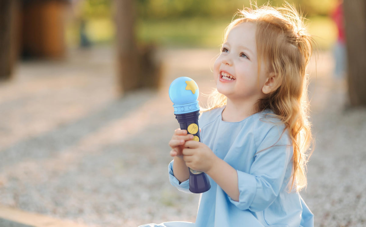 eKids Bluey Microphone Toy for Toddlers – Built-in Music & Lights