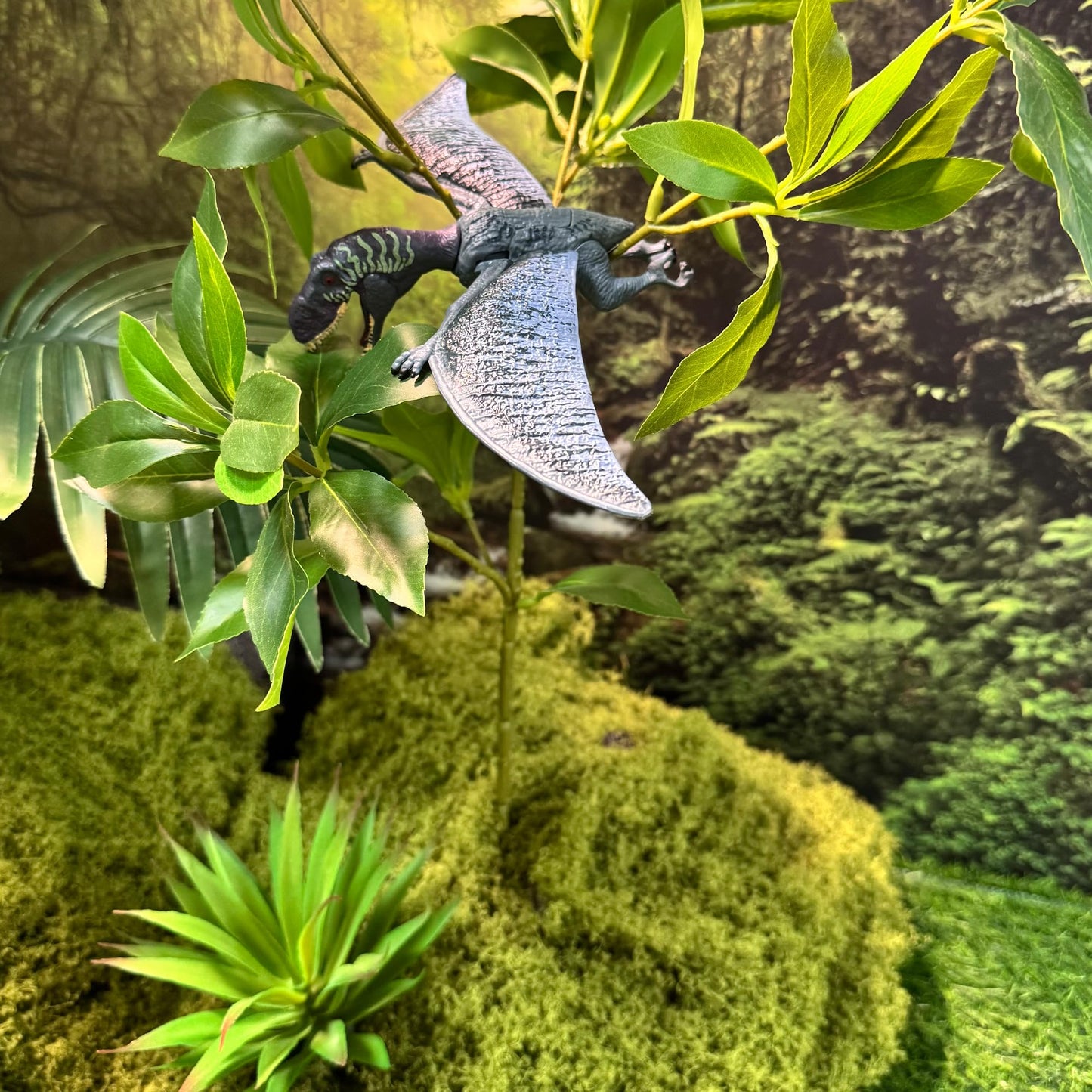 EKU EasyKU Dinosaur Toys: Wing Flapping Pterodactyl, Eudimorphodon, Brachiosaurus & Styracosaurus