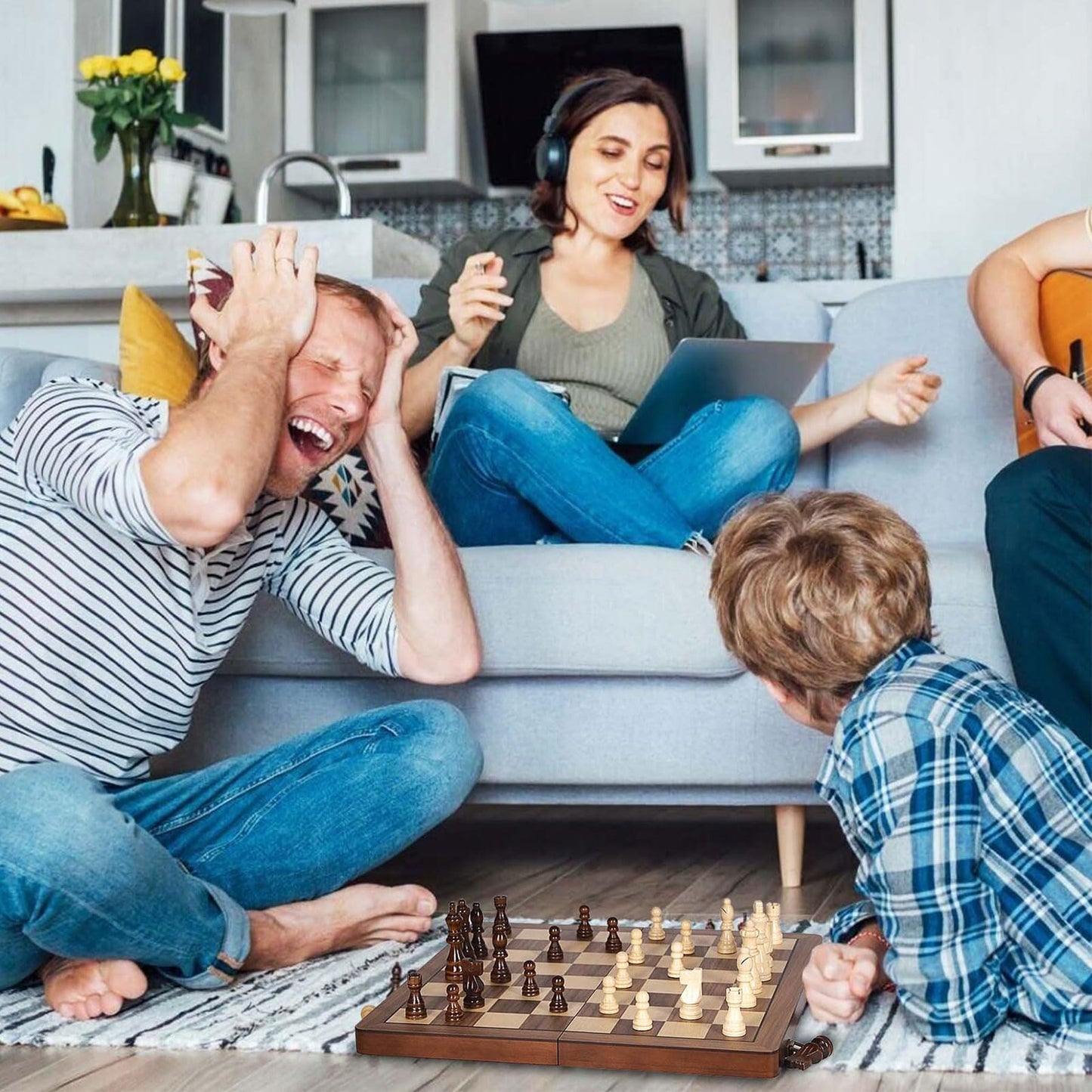 ELONGDI 15-Inch Wooden Magnetic Folding Chess Set with Extra Queens | Portable Travel Chessboard