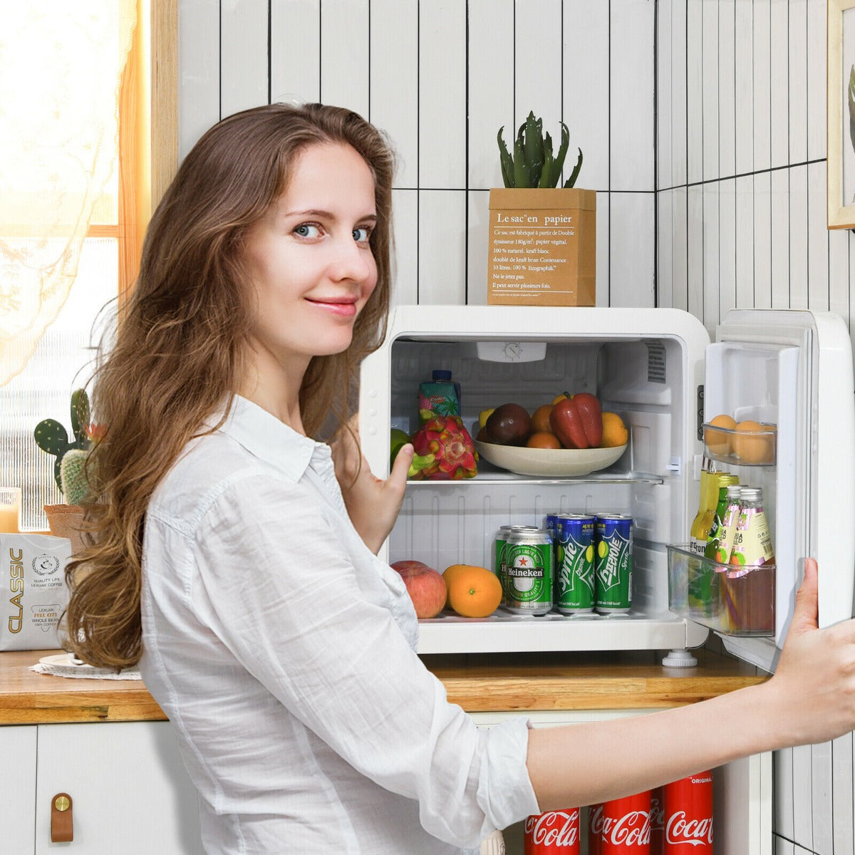 0~10℃ Compact Refrigerator with Reversible Door for Dorm Apartment-Black