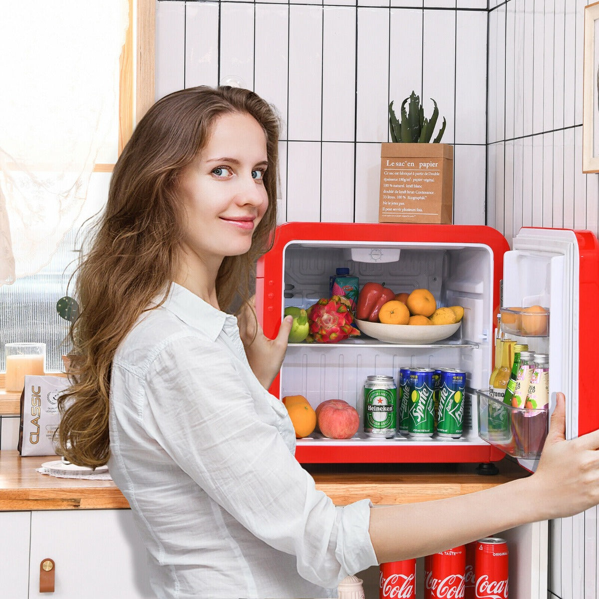 0~10℃ Compact Refrigerator with Reversible Door for Dorm Apartment-Black