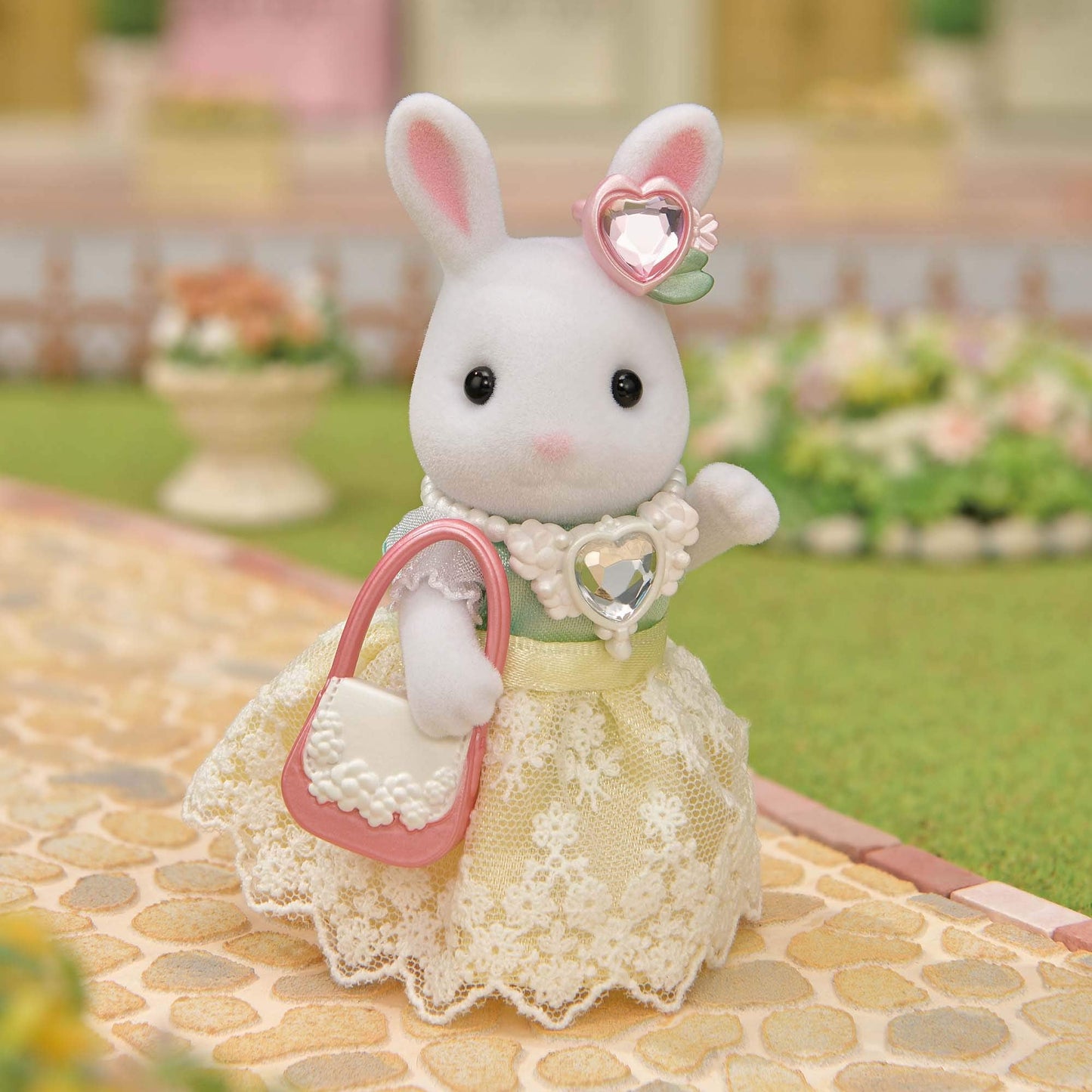 EPOCH Sylvanian Town Fashion Outfit Set – Bling Jewelry Collection (TVS-14)