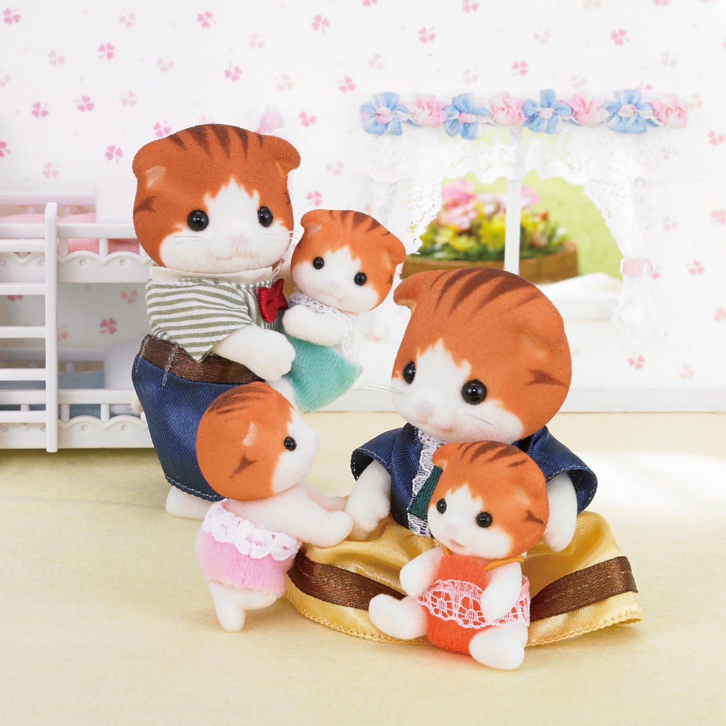 EPOCH Sylvanian Maple Cat Family FS-30 – Poseable Doll Set