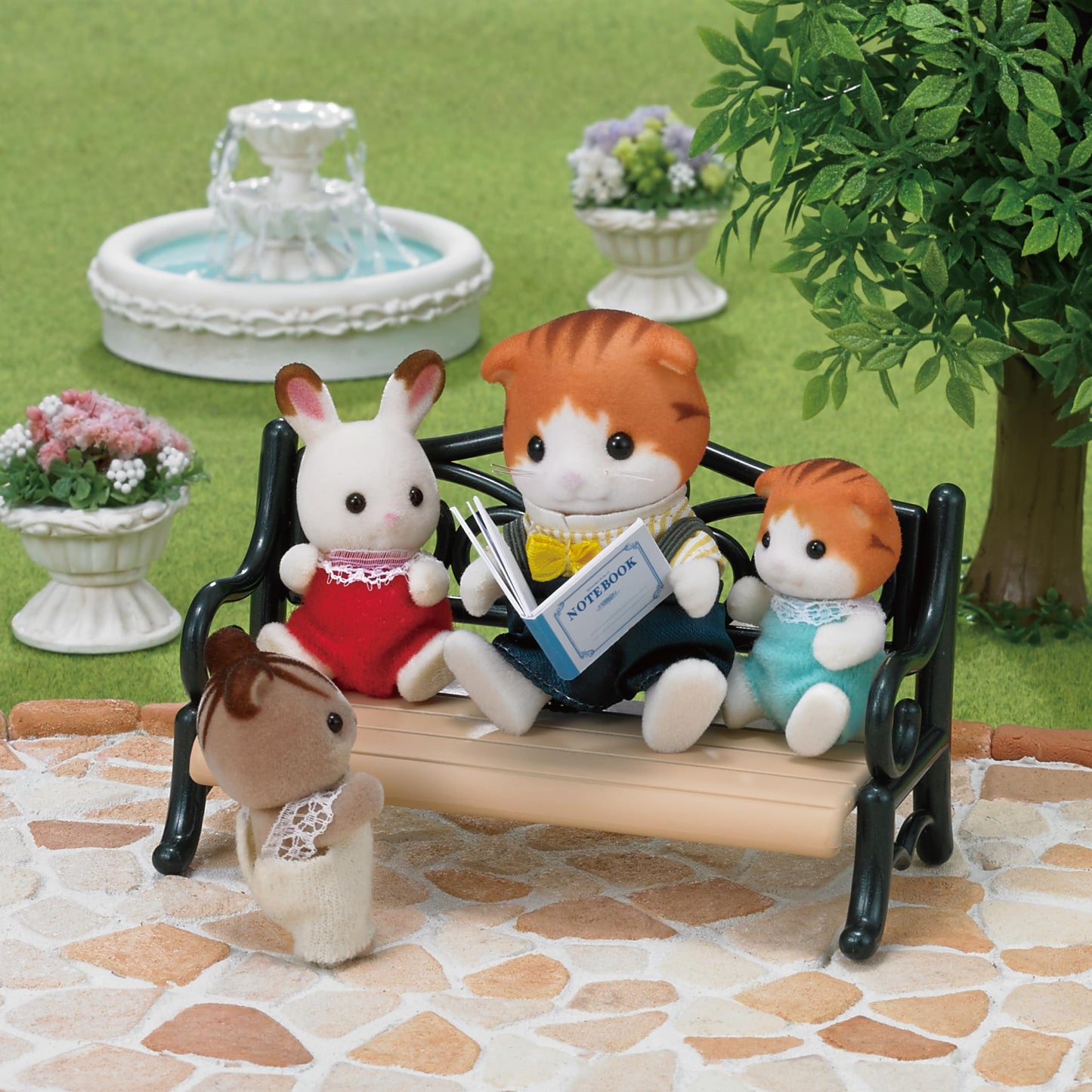 EPOCH Sylvanian Maple Cat Family FS-30 – Poseable Doll Set