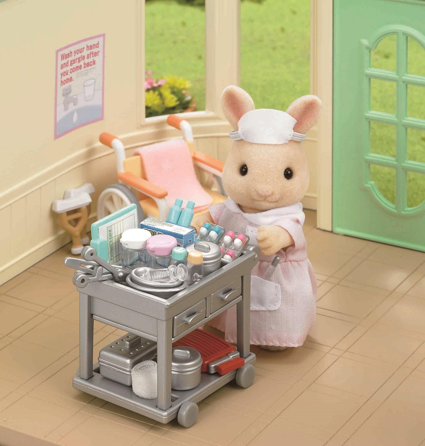 Epoch Sylvanian Families Shops Longing Nurse Set H-13 – Collectible Figure for Imaginative Play