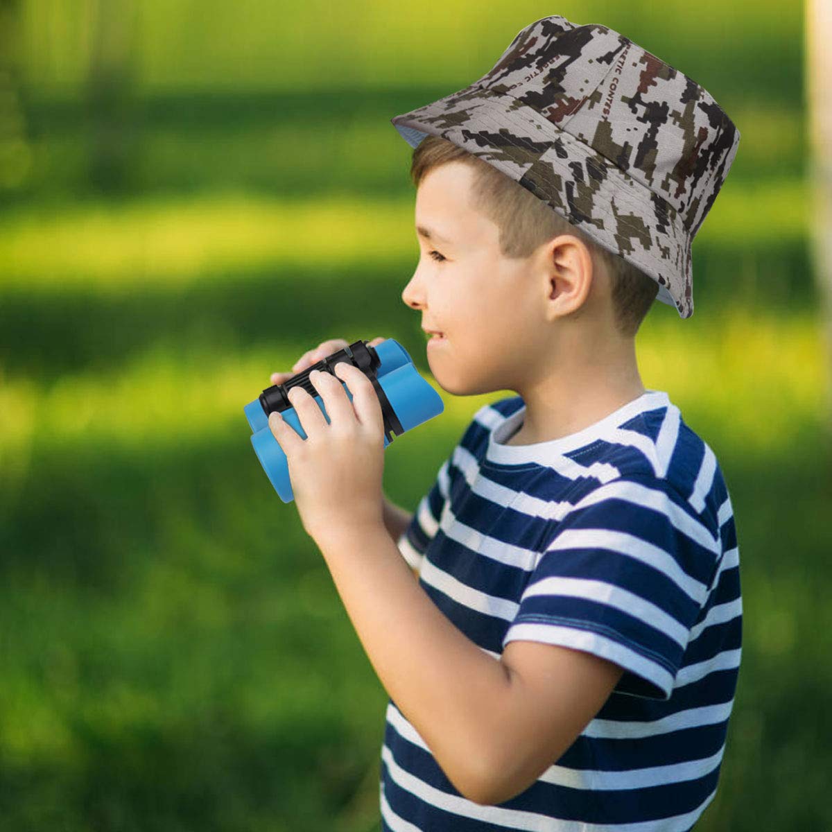 ESSENSON Outdoor Explorer Kit & Bug Catcher Kit – Binoculars, Compass, Magnifying Glass, Critter Case | Kids Gift 3-12