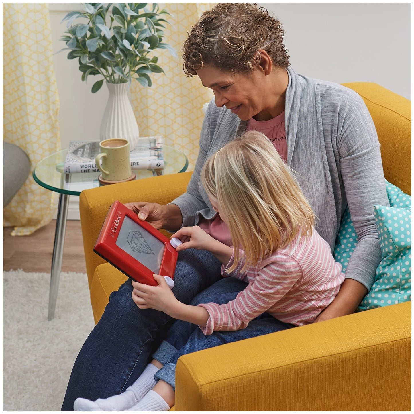 Etch A Sketch Classic Red Drawing Toy with Magic Screen | Ages 3+