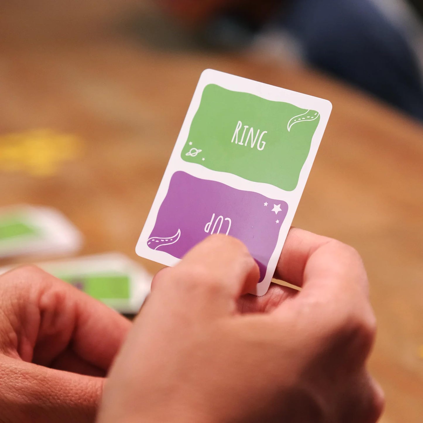 Exploding Kittens: My Parents Might Be Martians – 2+ Players, Ages 4+, 10-Minute Family Card Game