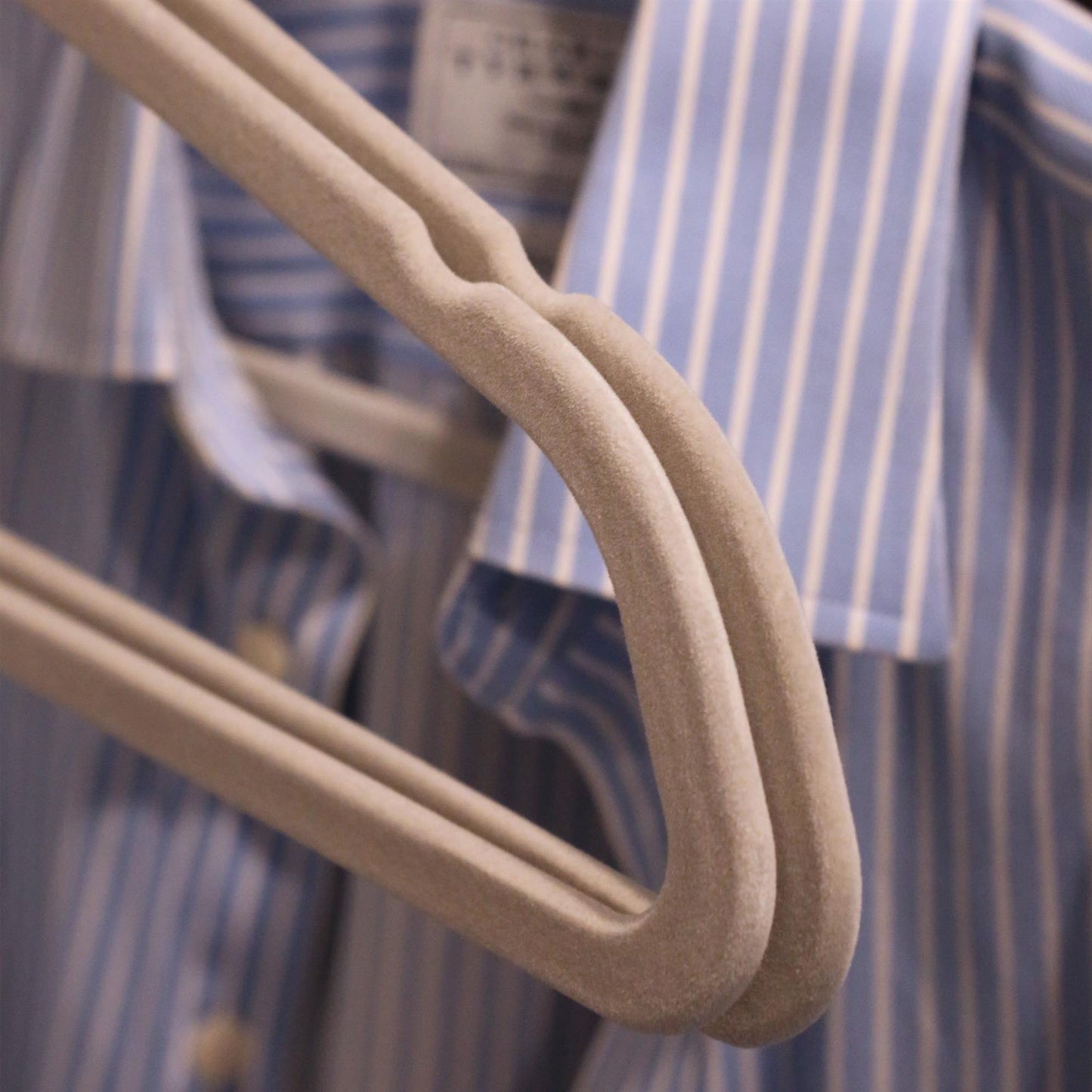 Non-Slip Velvet Hangers - 45cm - Pack of 25