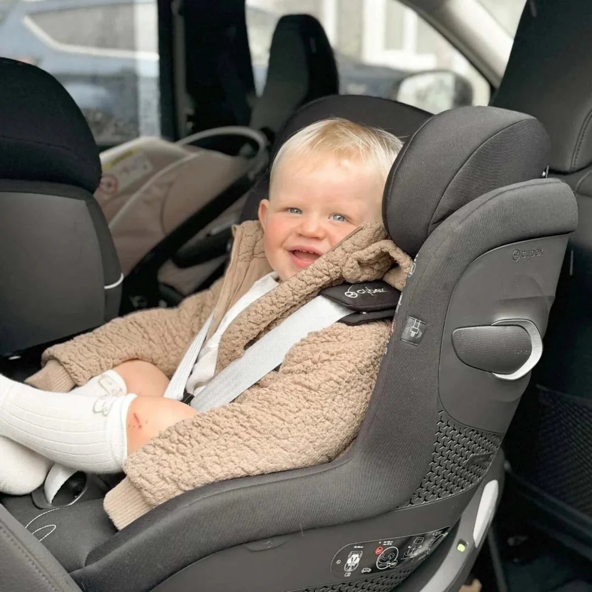 Cybex Sirona G i-Size Group 0/1 Car Seat - Magic Black