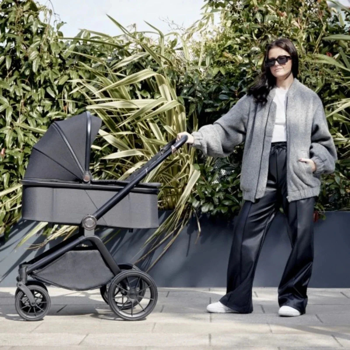 Ickle Bubba Altima Pram 9 pcs - Sage Green