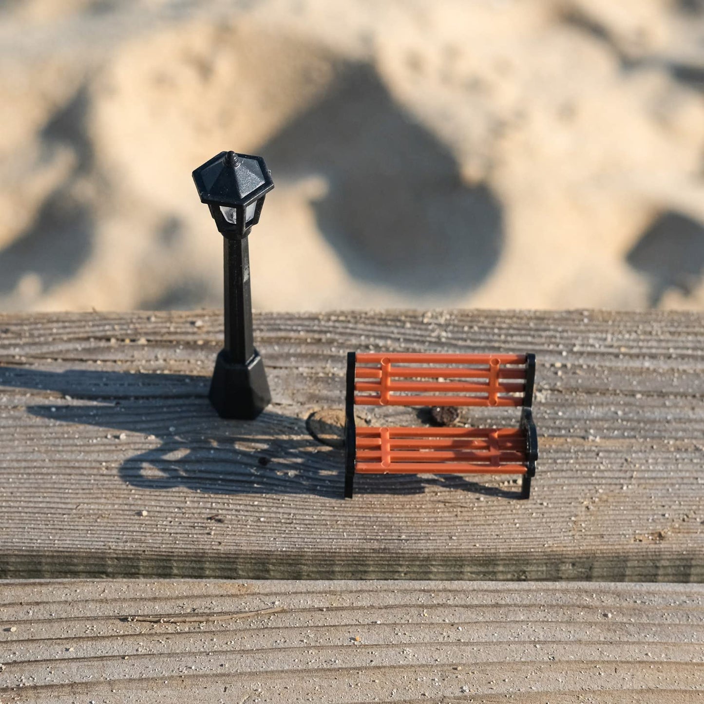 FABMODE 3 Pcs Christmas Dollhouse Benches & Mini Street Lamp - 1:25 Scale