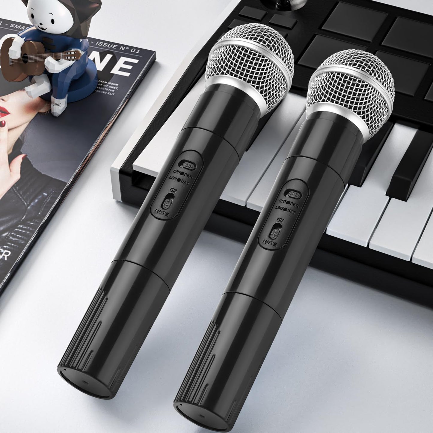 Facmogu 2PCS Fake Microphone Props – Realistic Plastic Mics for Costume Play, Karaoke & Parties