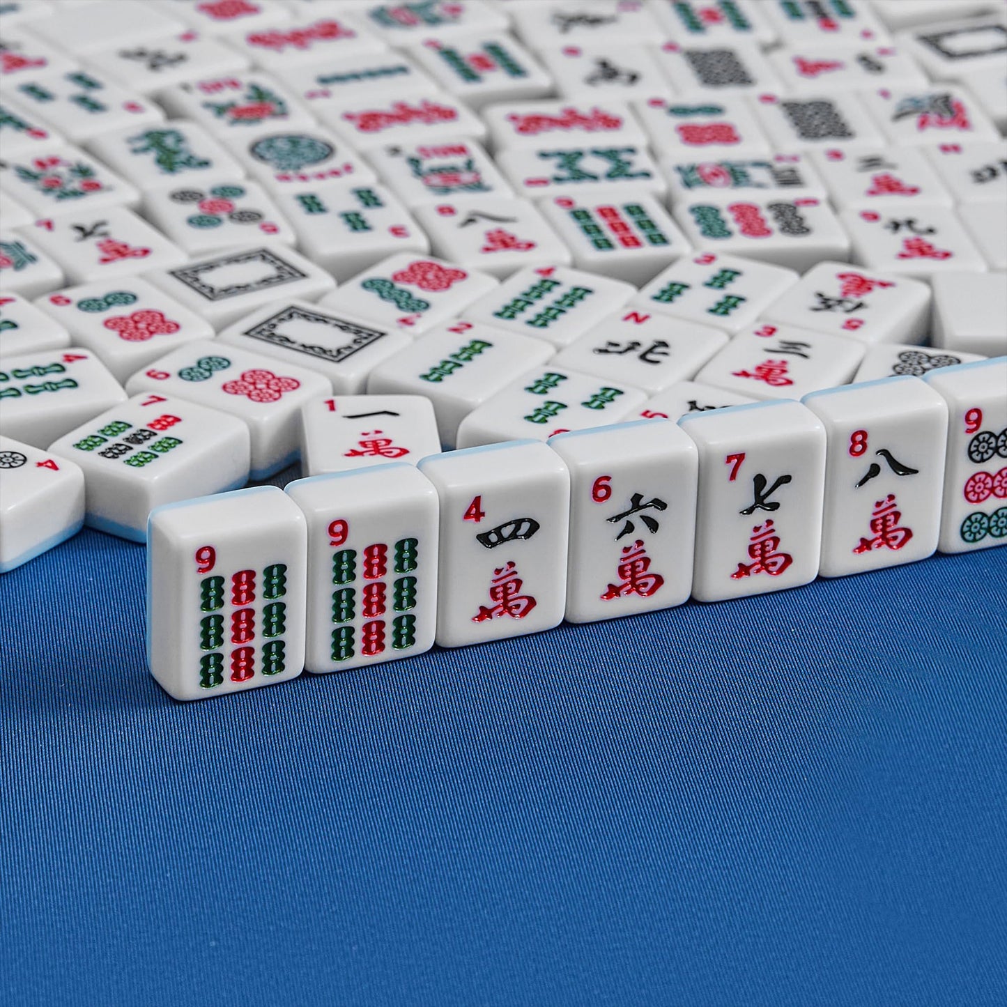 FARINOK American Mahjong Tile Set – 166 White Tiles, 3 Golden Dice, Racks & Bag