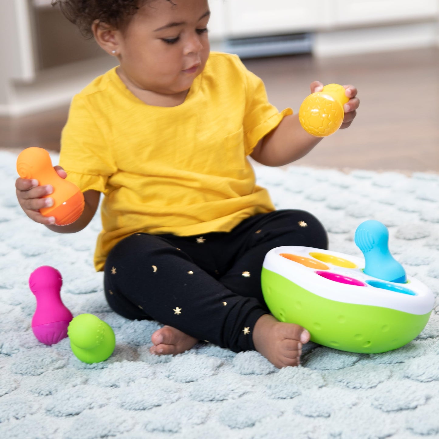 Fat Brain Toys SpinnyPins – Multicoloured Spinning & Sorting Toy for 18 Months+