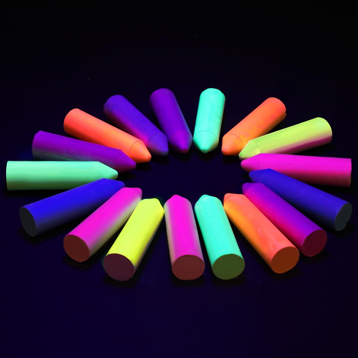 Feifeiya Glow in the Dark Chalk — 30 Neon UV Chalk Set for Blacklight Parties, Outdoor Drawing, and Classroom Fun