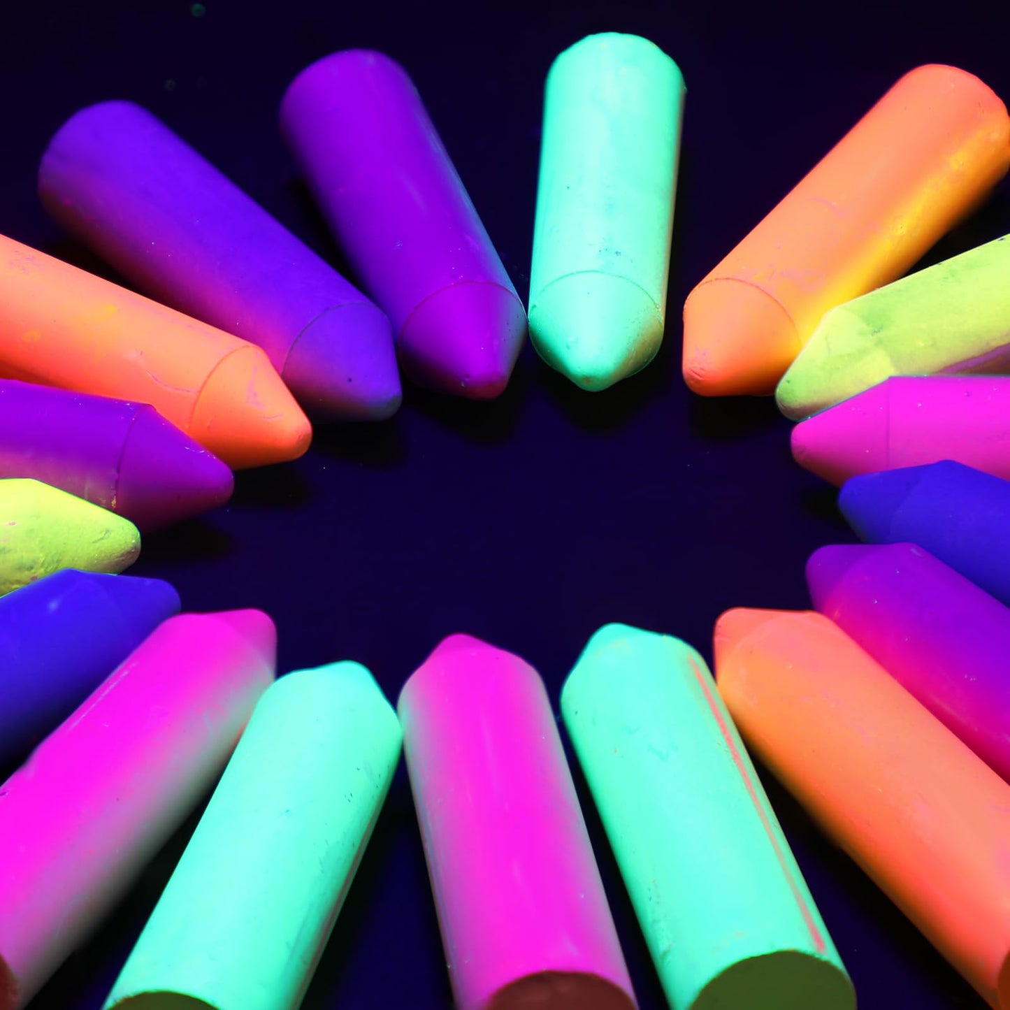 Feifeiya Glow in the Dark Chalk — 30 Neon UV Chalk Set for Blacklight Parties, Outdoor Drawing, and Classroom Fun
