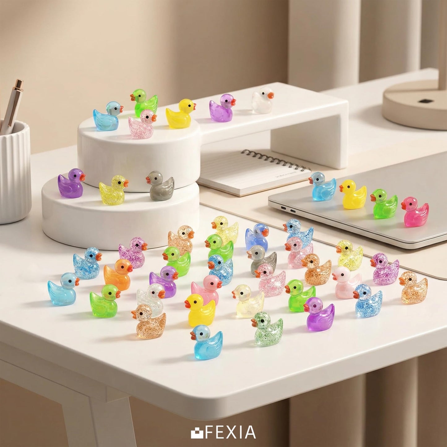 FEXIA 100pcs Mini Ducks – Glow-in-the-Dark & Glitter Resin Figures for Dollhouse & Fairy Garden